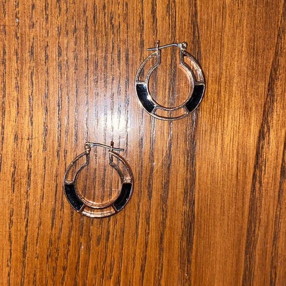 Vintage Stone and Hoop Earrings - Picture 4 of 4